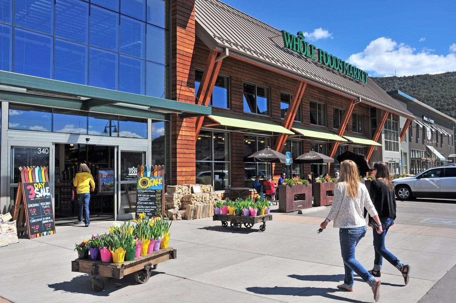 Willits Town Center Shops
