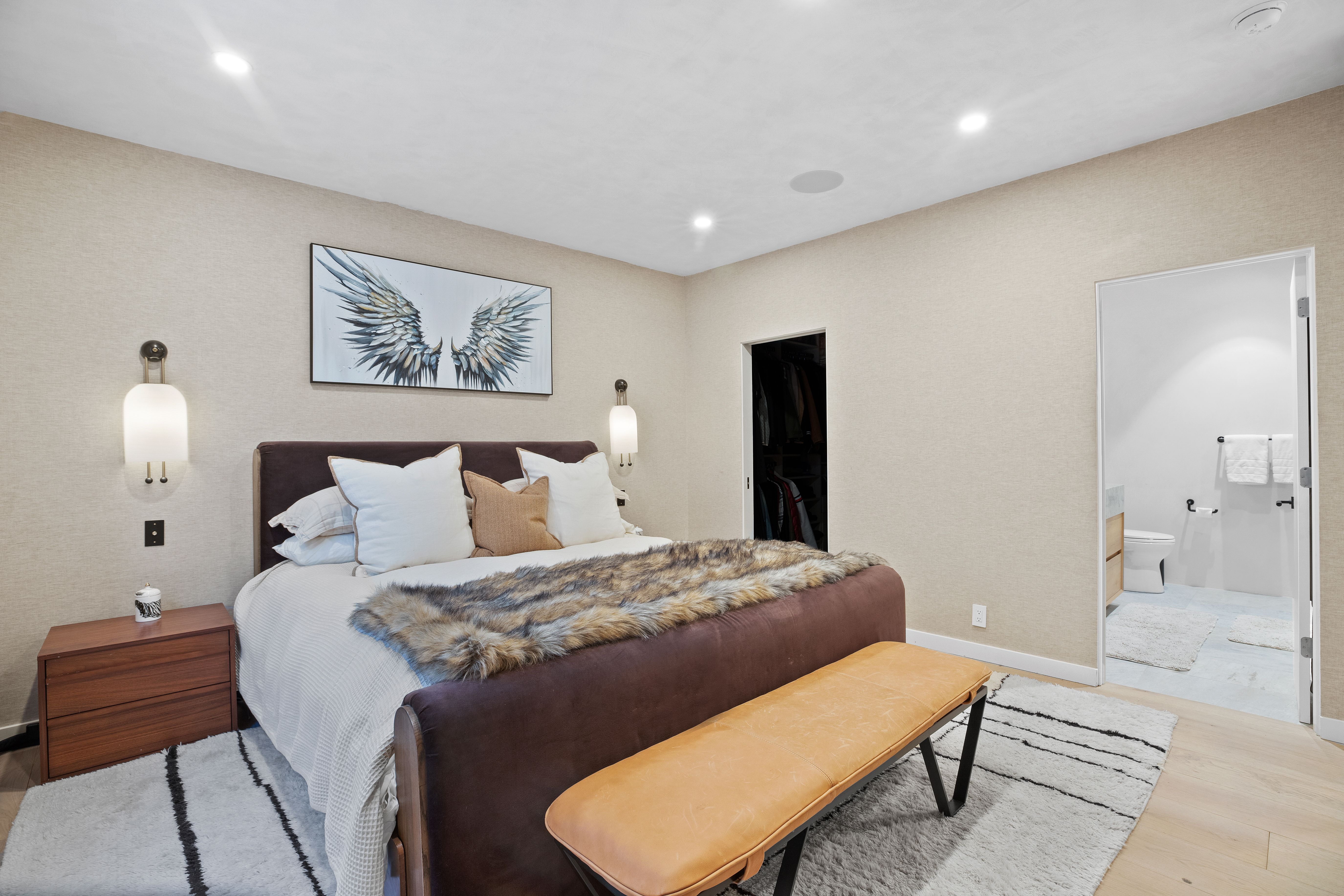 Timber Crest | Aspen | Designer Home with Sauna & Office photo 20