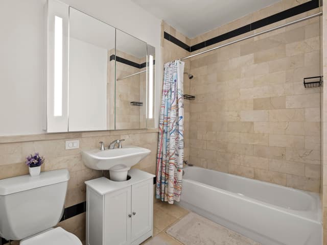 Image of Living space #6