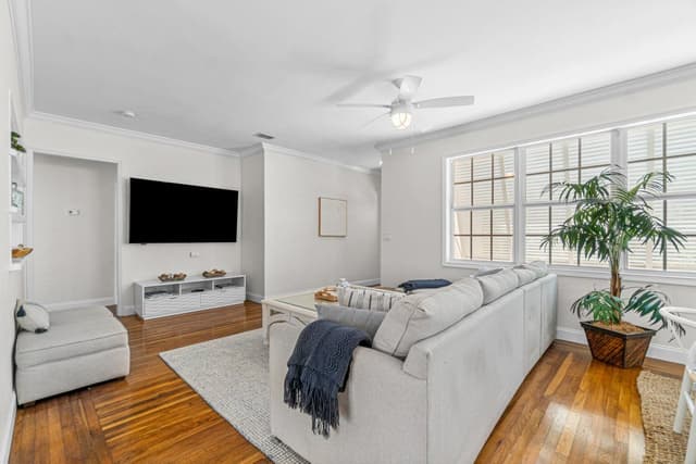 Image of Living space #3