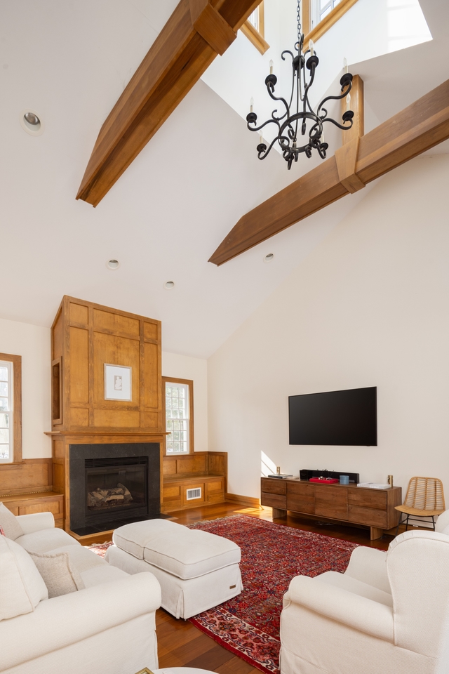 Image of Living space #5