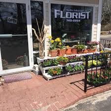 Shelter Island Florist & Gifts