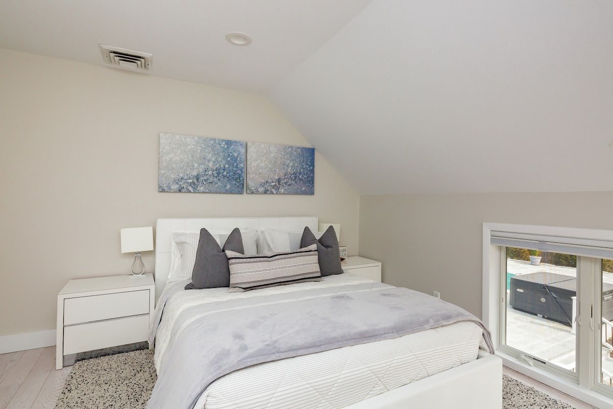 Scrimshaw Estate | Southampton | Home with Pool, Spa & Bay Access photo 22