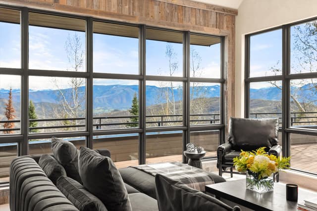 Image of Living space #3