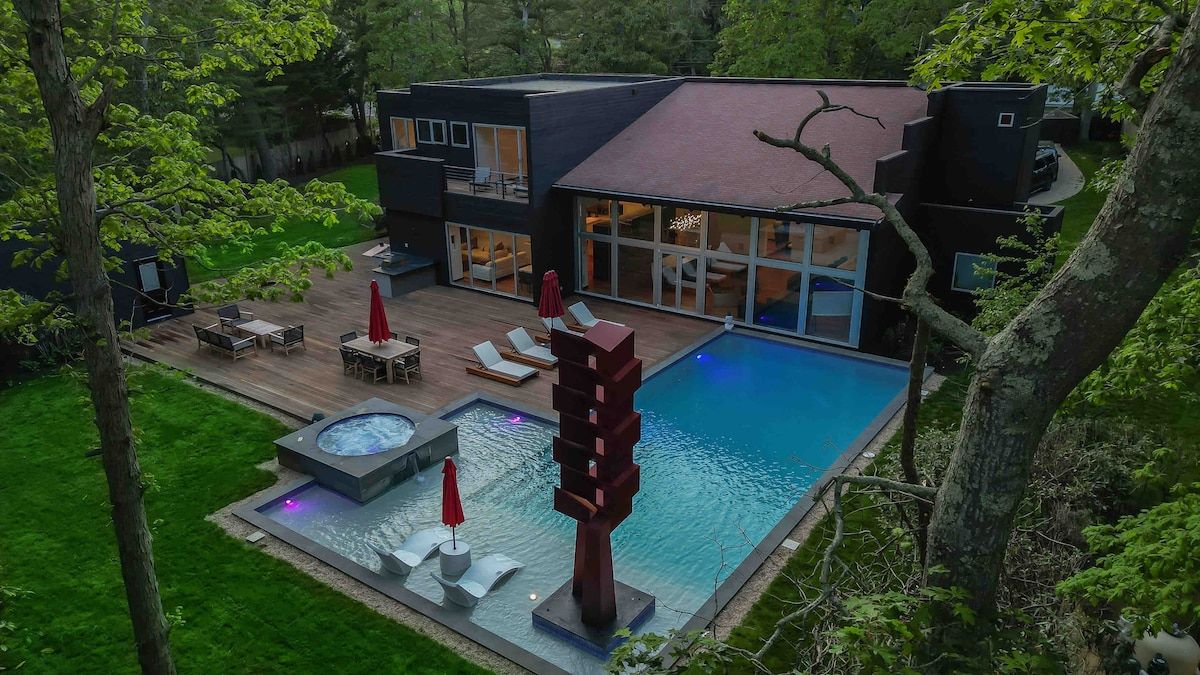 Eastwood Villa | East Hampton | Modern Retreat with Pool and Spa photo 3