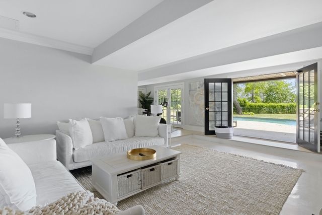 Image of Living space #3