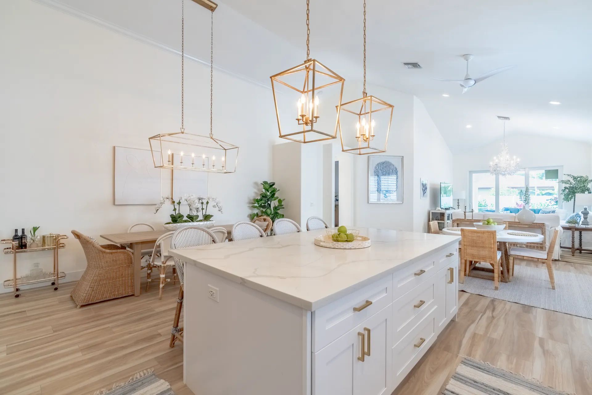 A Bright, Open Rove Travel Home in Naples, Florida