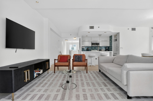 Image of Living space #2