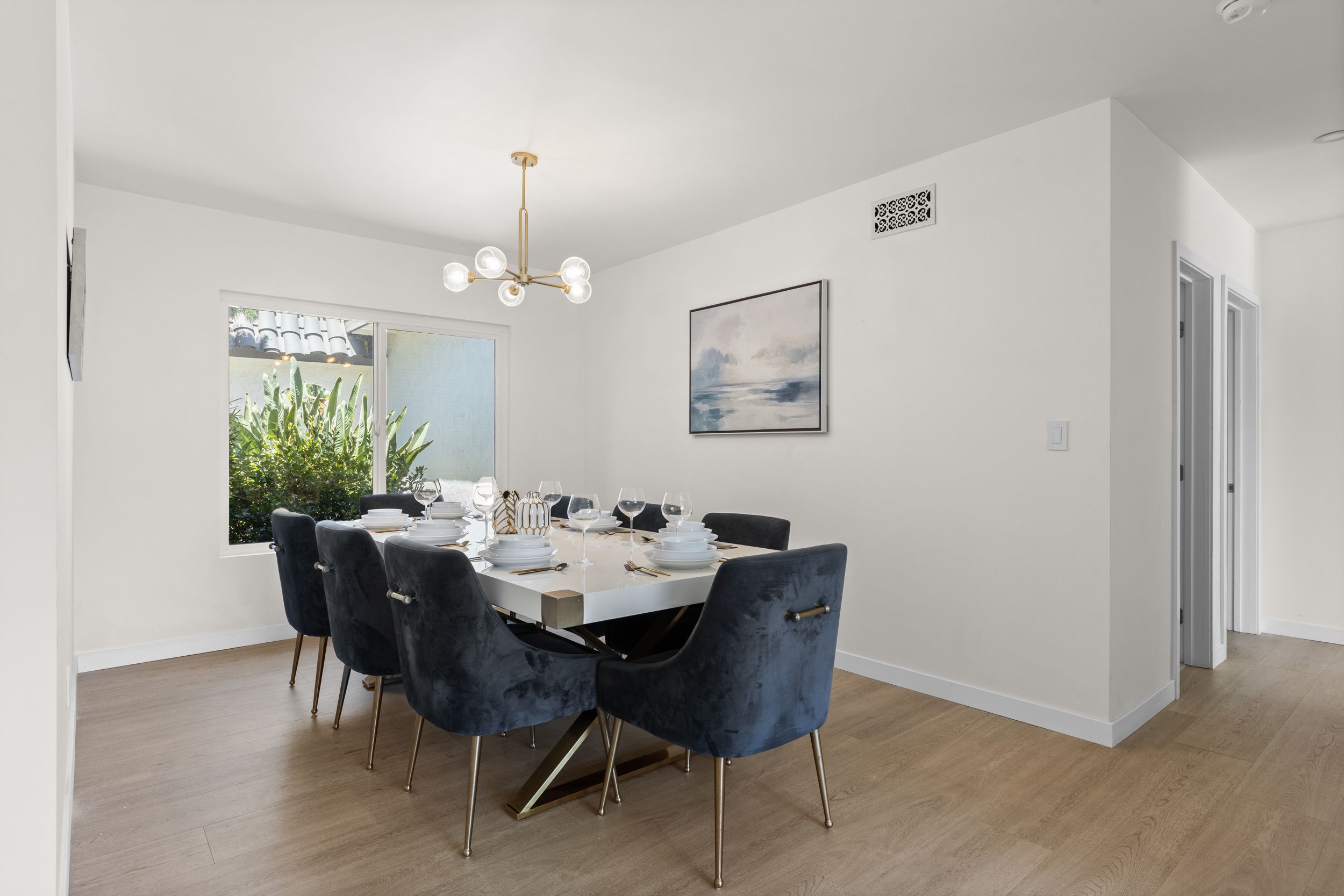 Whitaker Place | Northridge | Modern Designer Home photo 12