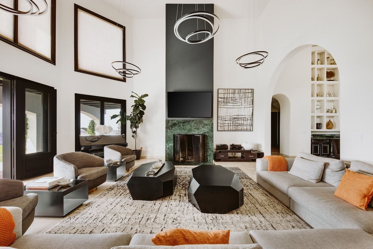 Malibu Sky View Estate | Malibu Hills | Private Estate with Pool & Mountain Views photo 3