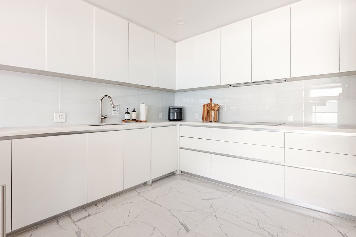 Casa Vista | Malibu | Oceanview with Balcony and Heated Spa photo 9