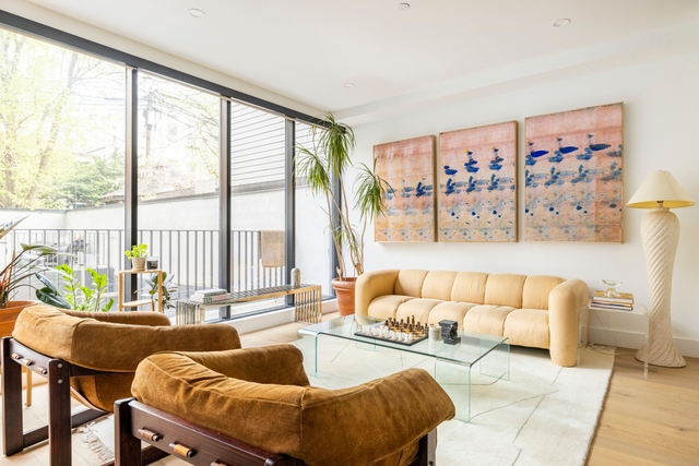 Image of Living space #2