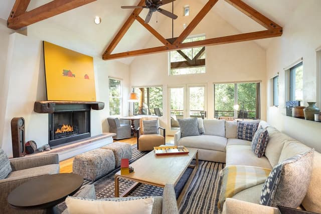 Image of Living space #1