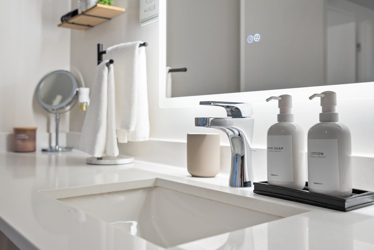 Palm Haven | Flagler Village | Apartment with Balcony & Rooftop Pool photo 30