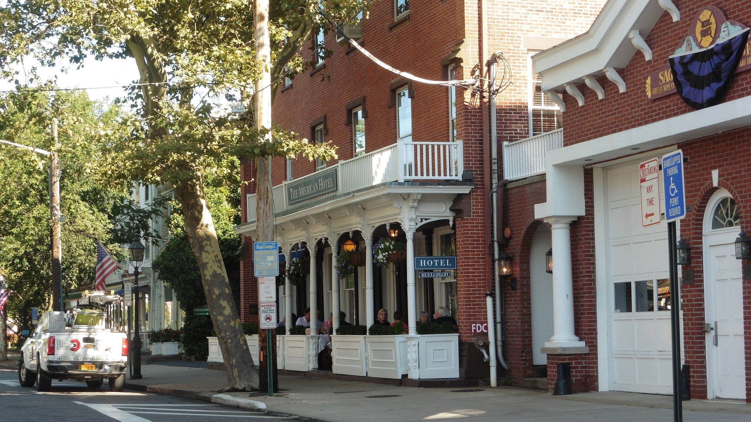 The American Hotel