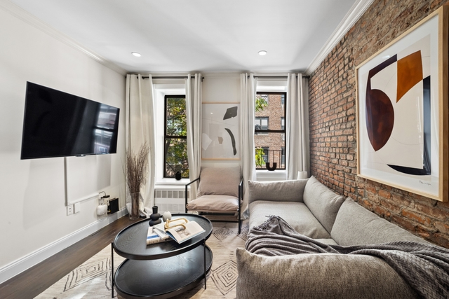 Image of Living space #3