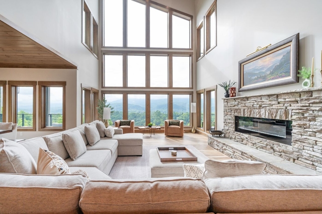 Image of Living space #3