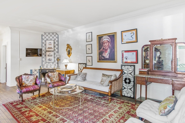 Image of Living space #3