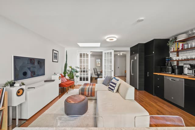 Image of Living space #2