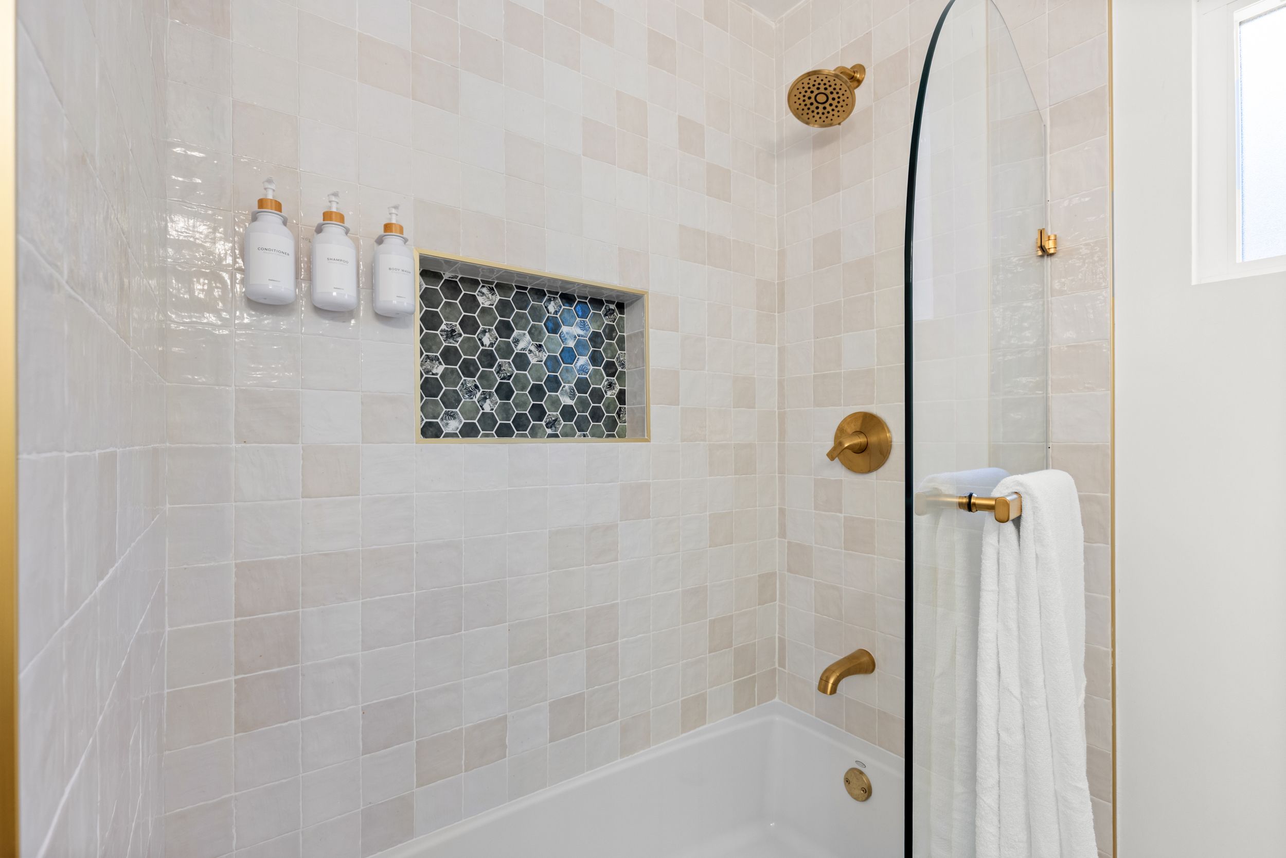 Whitaker Place | Northridge | Modern Designer Home photo 30