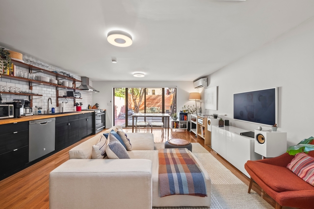 Image of Living space #1