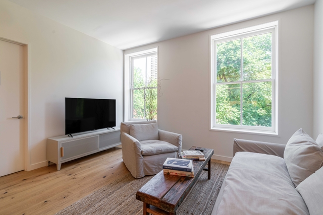 Image of Living space #3