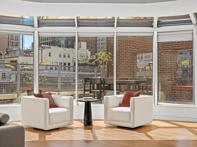 Image of Living space #4