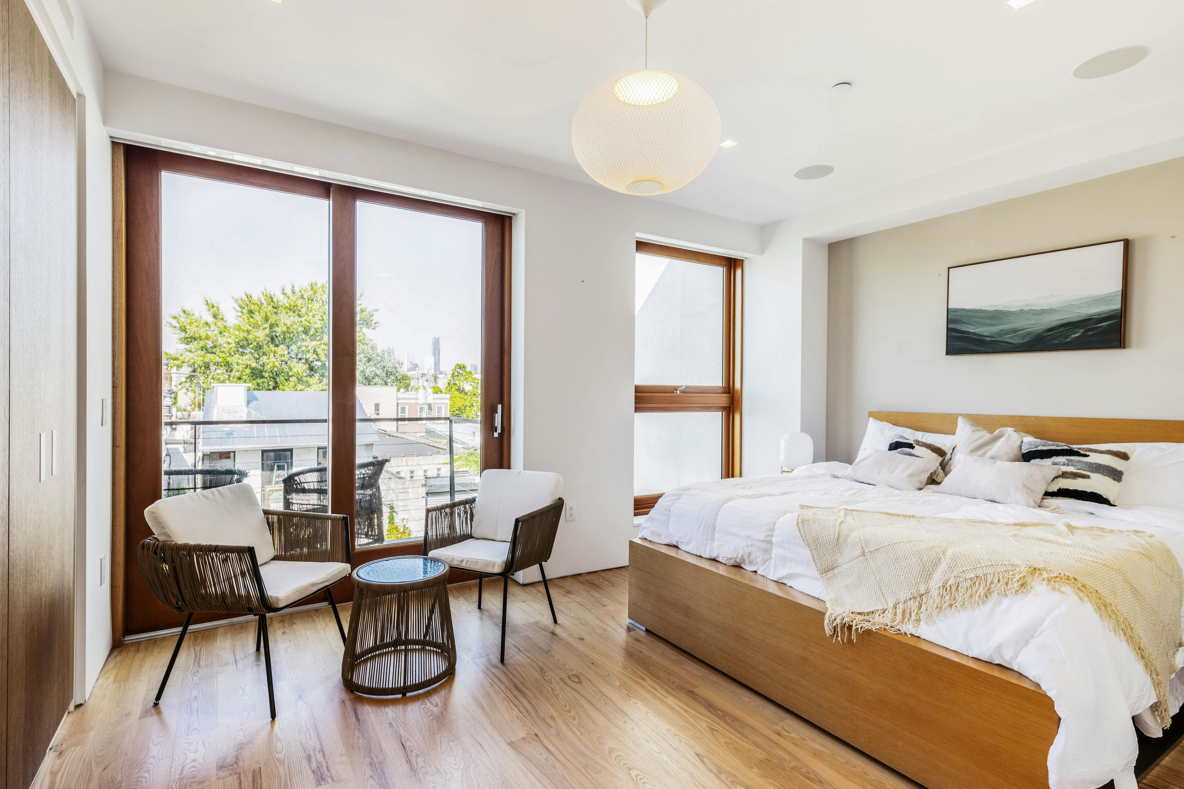 Investing in Fully-Furnished Luxury Rentals in NYC: A Smart Choice for Investors