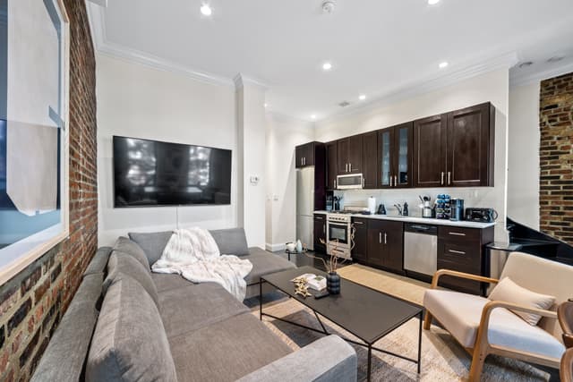 Image of Living space #5