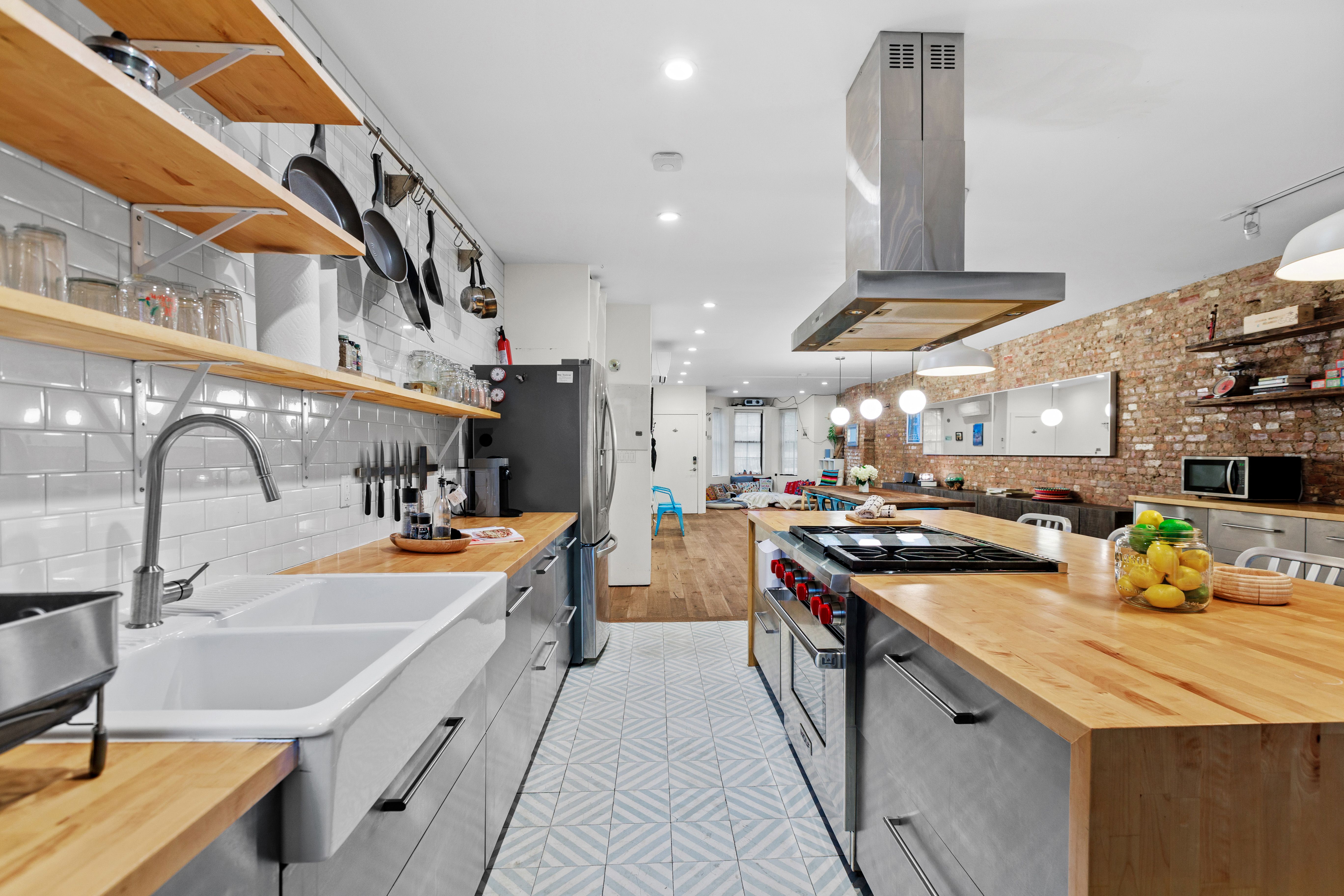 Starr Place I by Rove Travel | Bushwick, Brooklyn