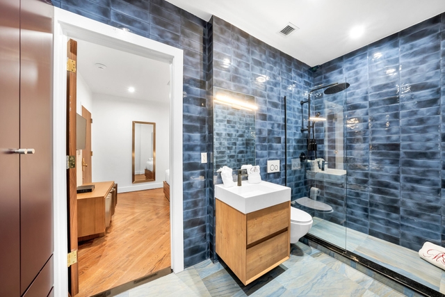 Image of Living space #12