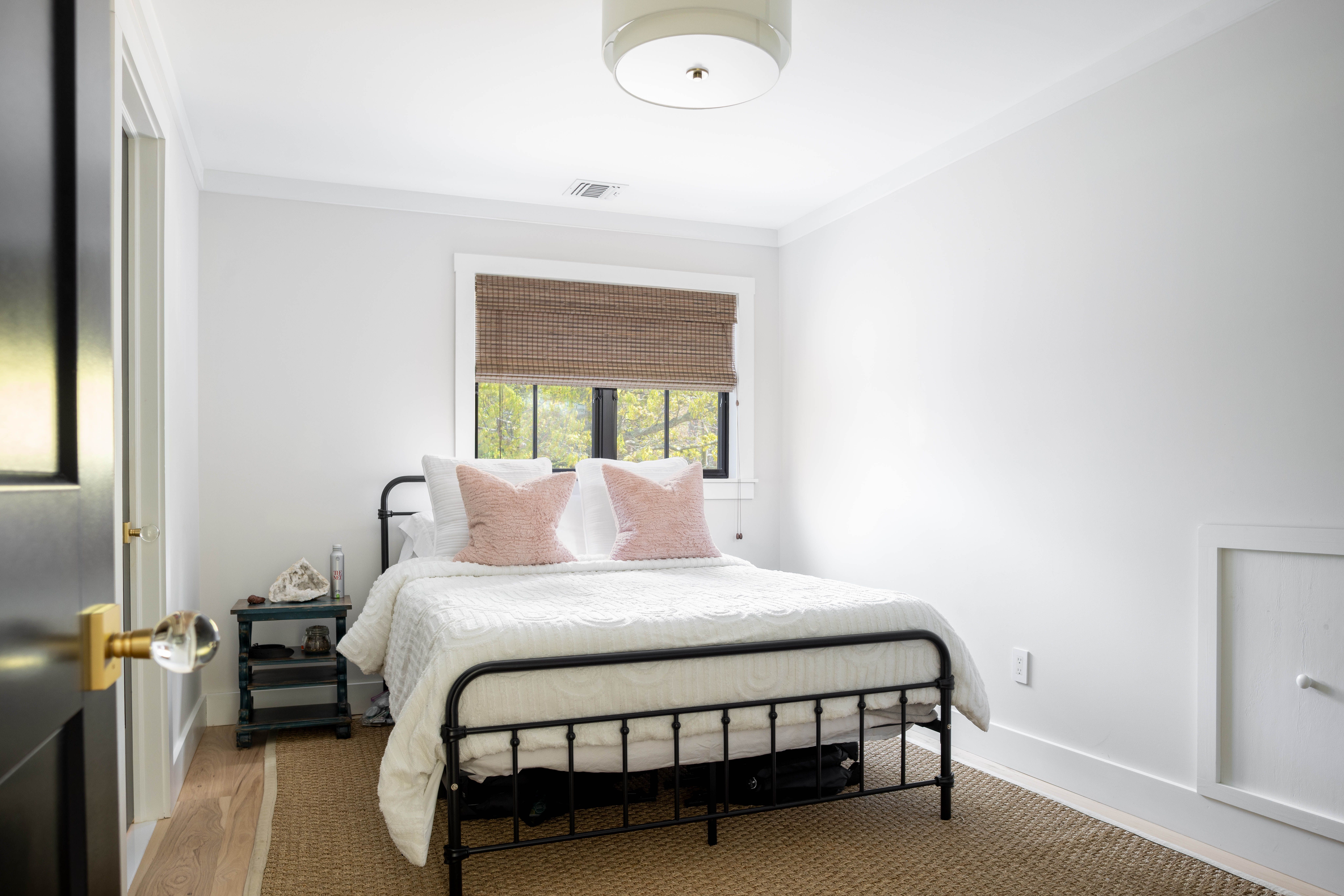 Clearwater House | East Hampton Springs | Stylish Home with Pool & Gym photo 13
