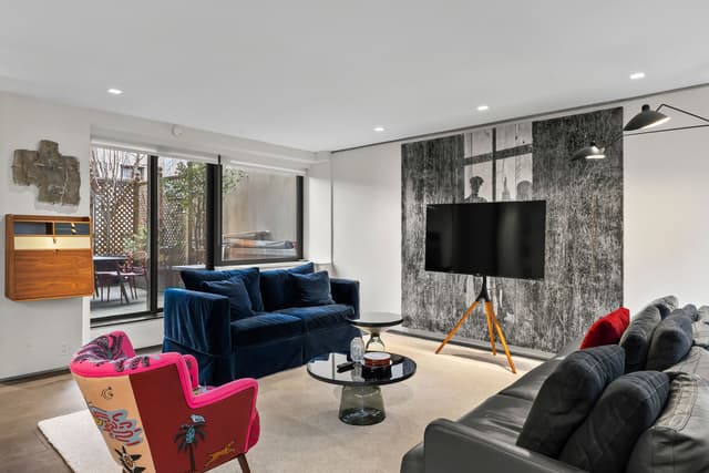 Image of Living space #2