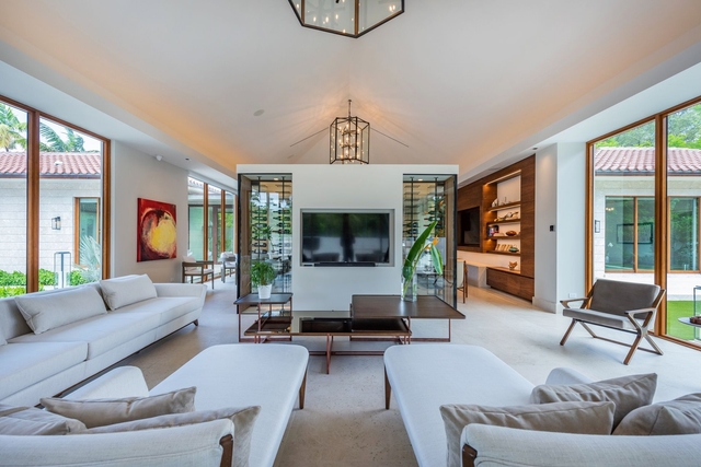 Image of Living space #3