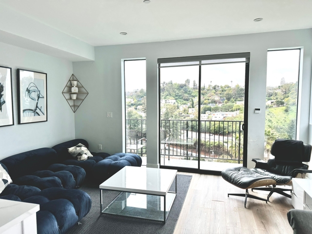 Image of Living space #10