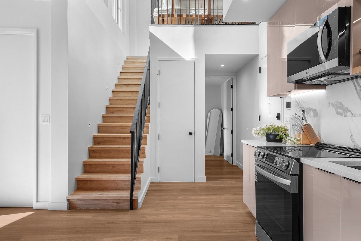 Seren 1108 | Greenpoint | PH with Private Terrace & City Views photo 9