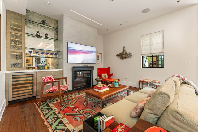 Image of Living space #3