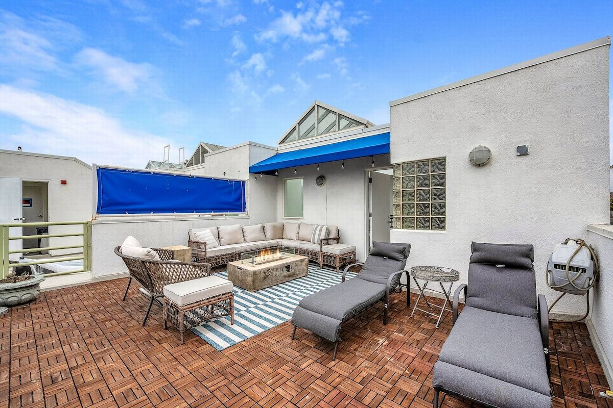 Lumiere Coast | Marina del Rey | Rooftop Designer Townhome photo 29
