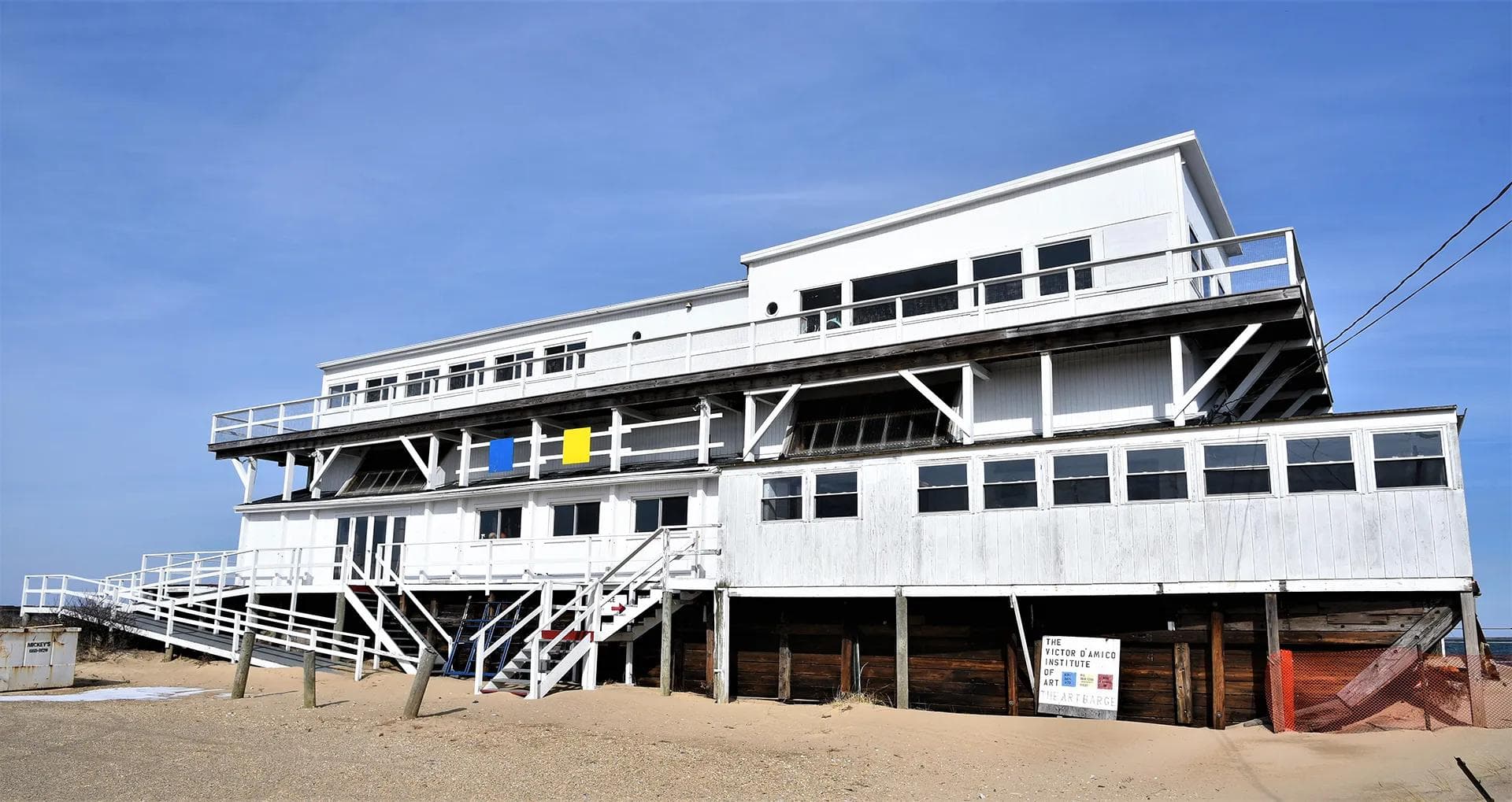 The Art Barge (Victor D’Amico Institute)