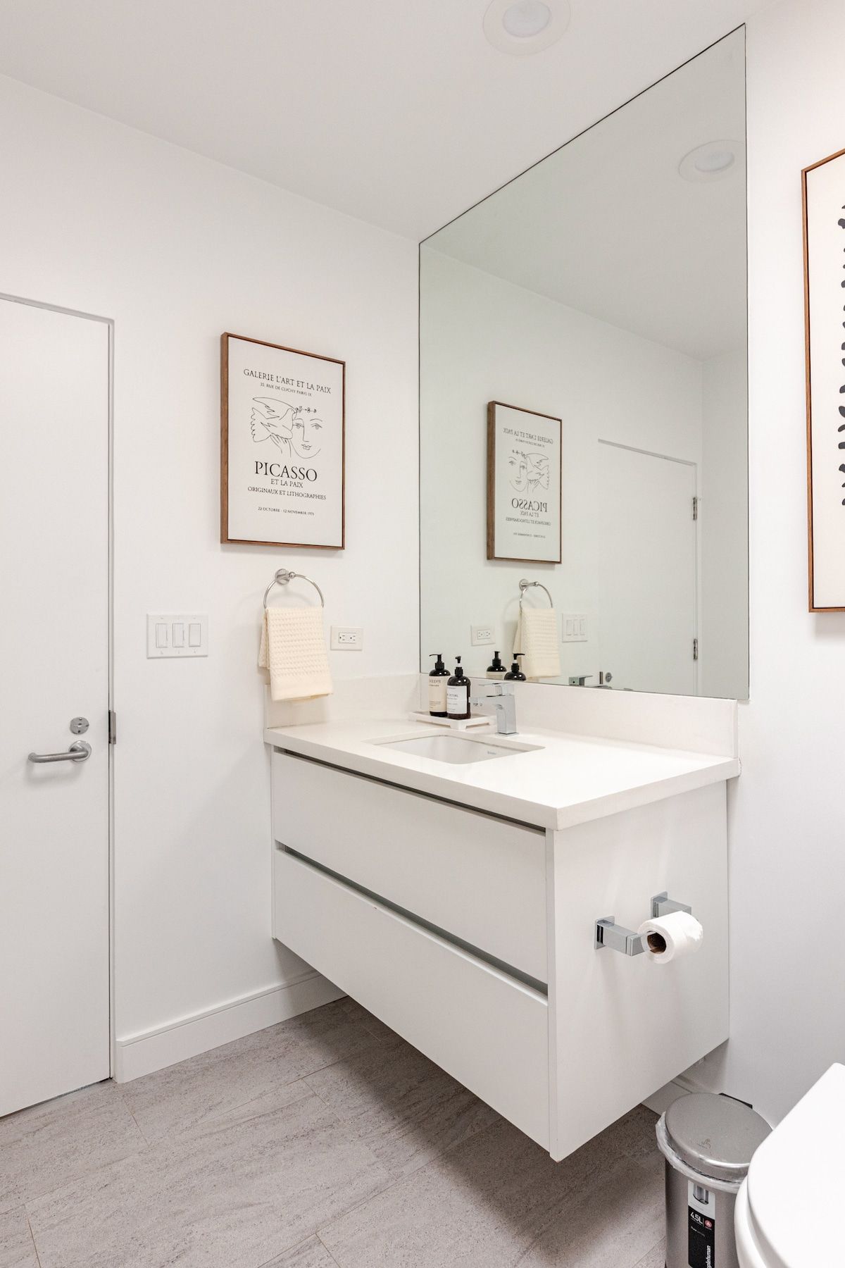 Casa Vista | Malibu | Oceanview with Balcony and Heated Spa photo 24