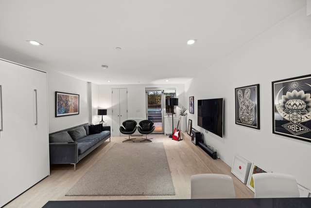 Image of Living space #2