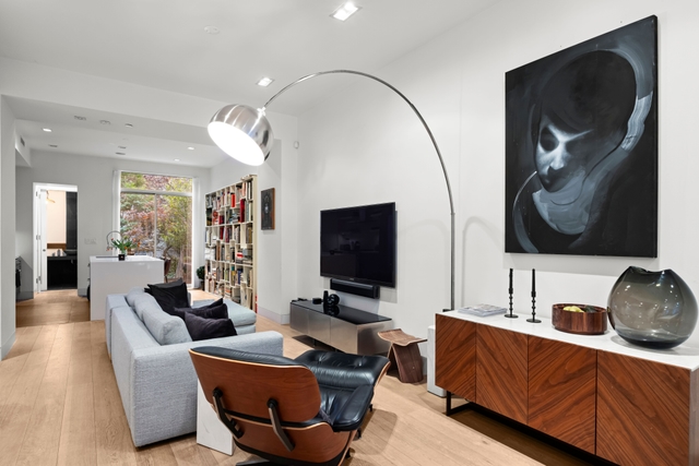 Image of Living space #1