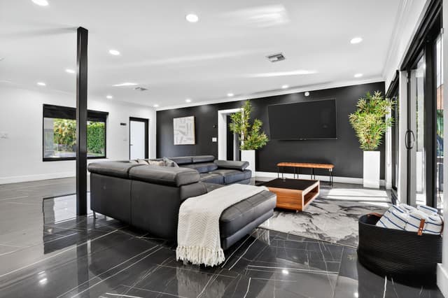 Image of Living space #5