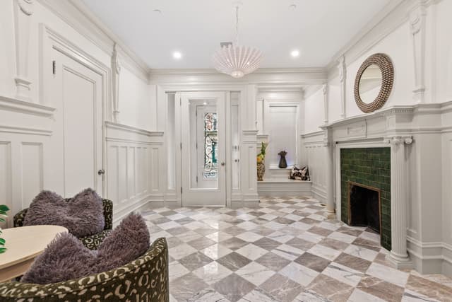 Image of Living space #3