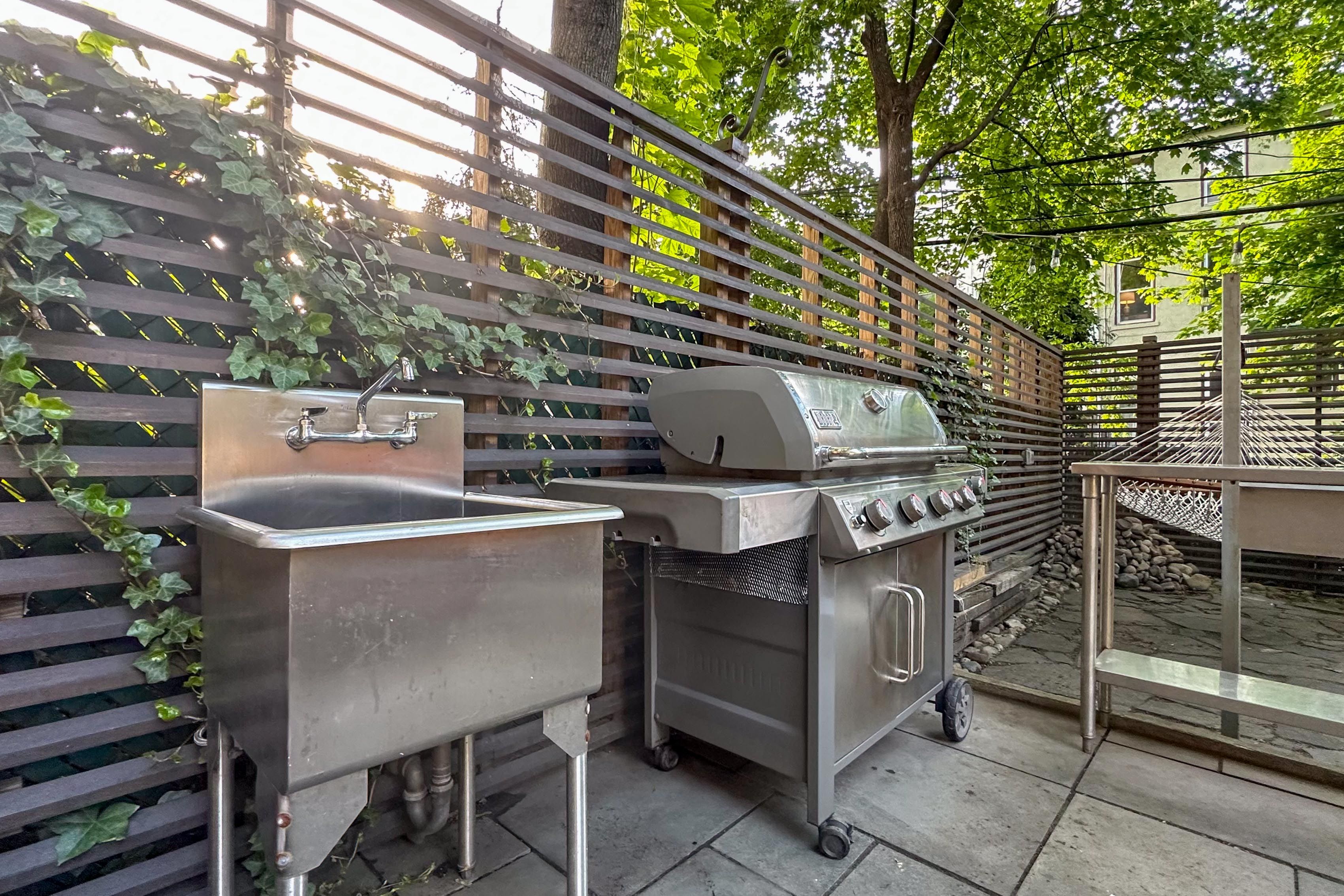 Bedstuy Belle | Bed-Stuy | Two-Story Apartment w/ Hot Tub, Sauna & Gym photo 32