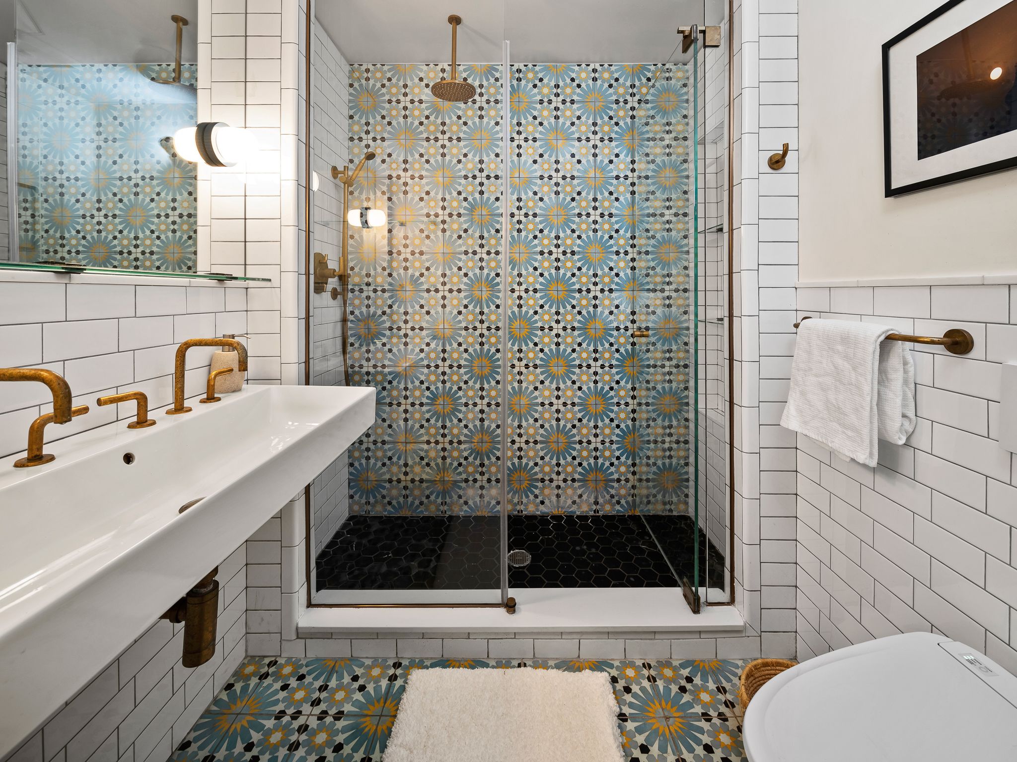 Grand Place | Clinton Hill | Brownstone Duplex w/ Private Garden photo 27