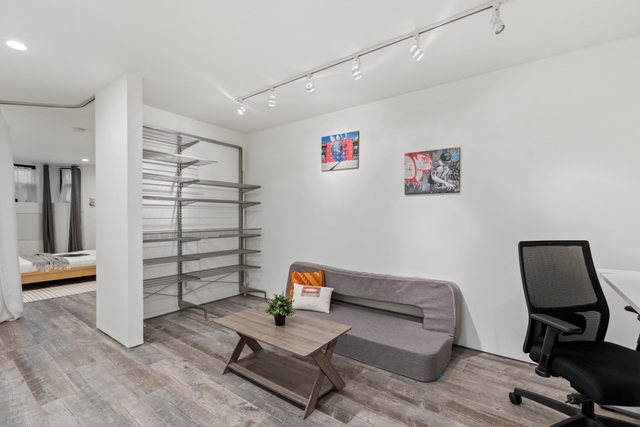 Image of Living space #5