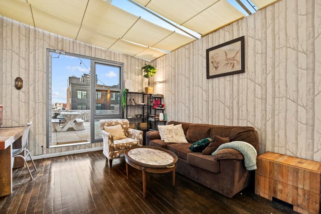 Image of Living space #4