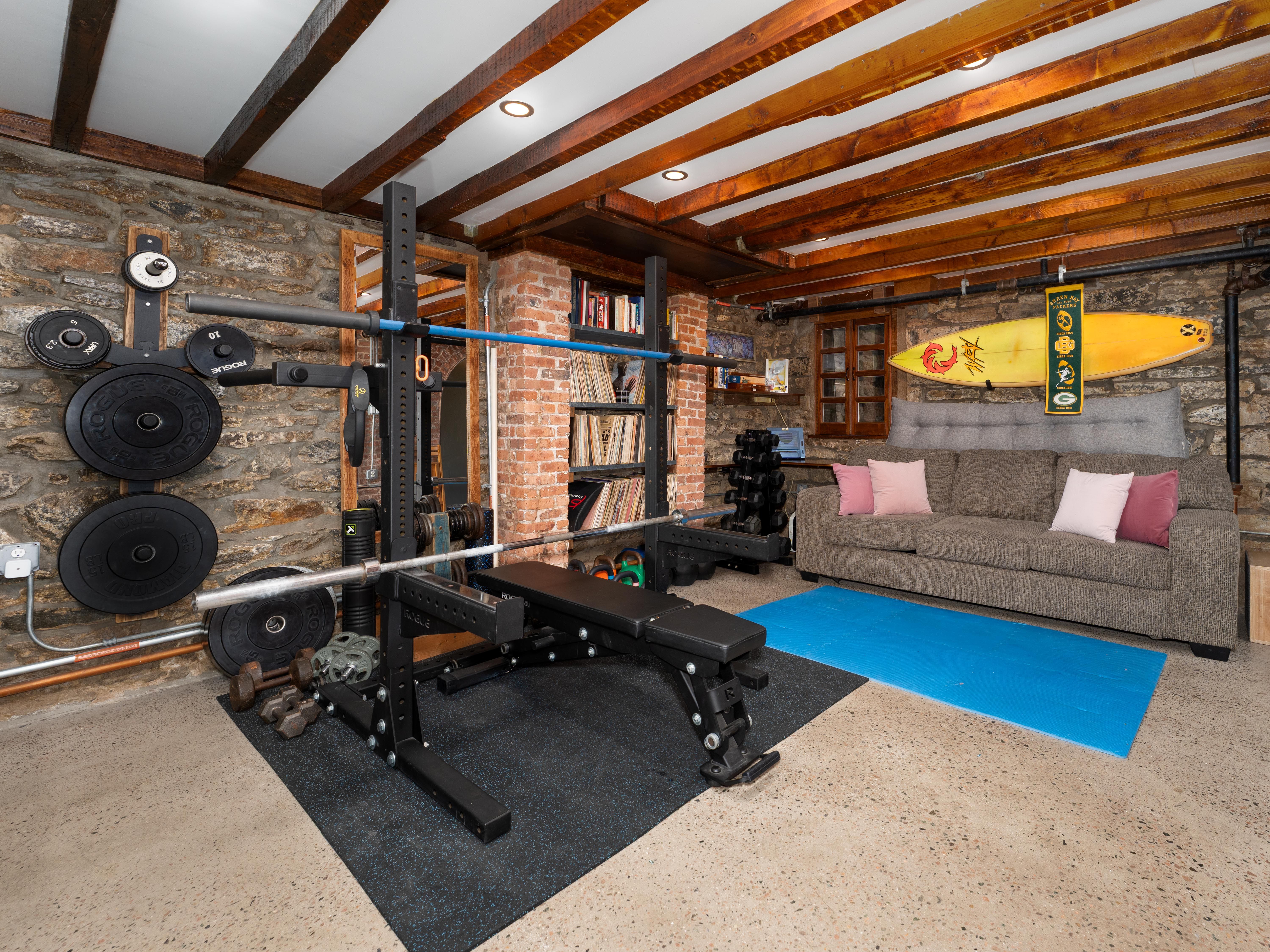 Bedstuy Belle | Bed-Stuy | Two-Story Apartment w/ Hot Tub, Sauna & Gym photo 17