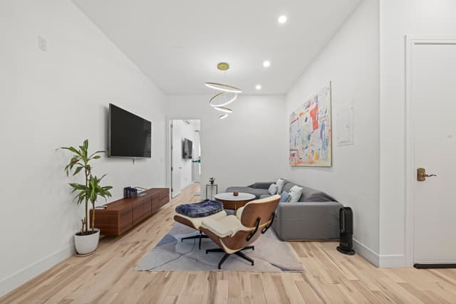 Image of Living space #2